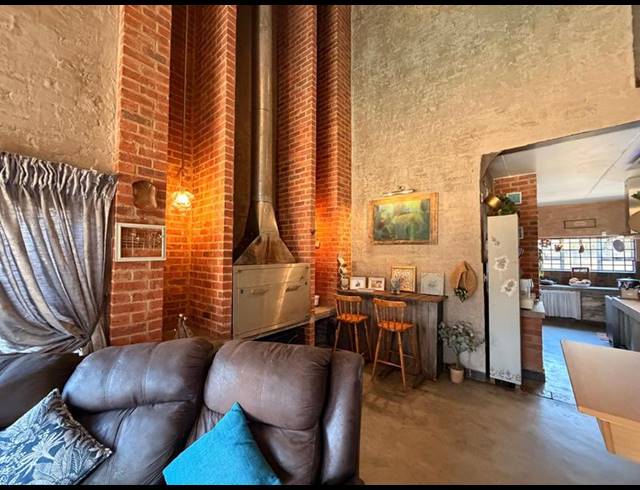 5 BEDROOM HOUSE FOR SALE IN MEYERTON CENTRAL